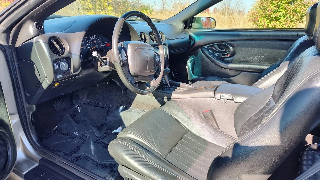 2002 Pontiac Firebird 4th Gen - Image 3 of 9