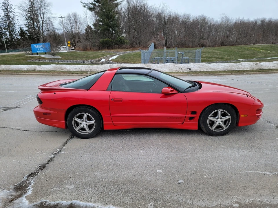 2002 Pontiac Firebird 4th Gen - Image 5 of 16