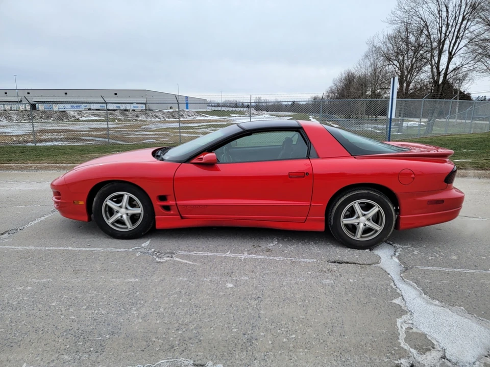 2002 Pontiac Firebird 4th Gen - Image 4 of 16