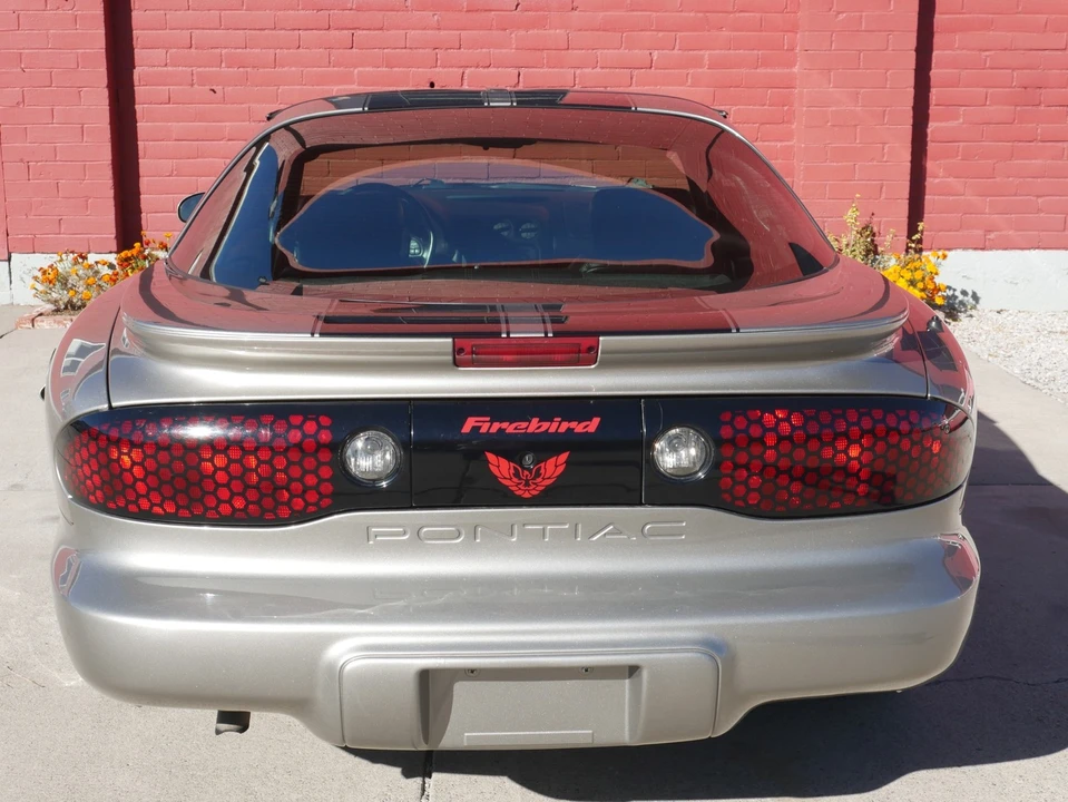 2002 Pontiac Firebird 4th Gen - Image 8 of 12