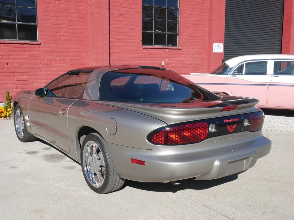2002 Pontiac Firebird 4th Gen - Image 4 of 12