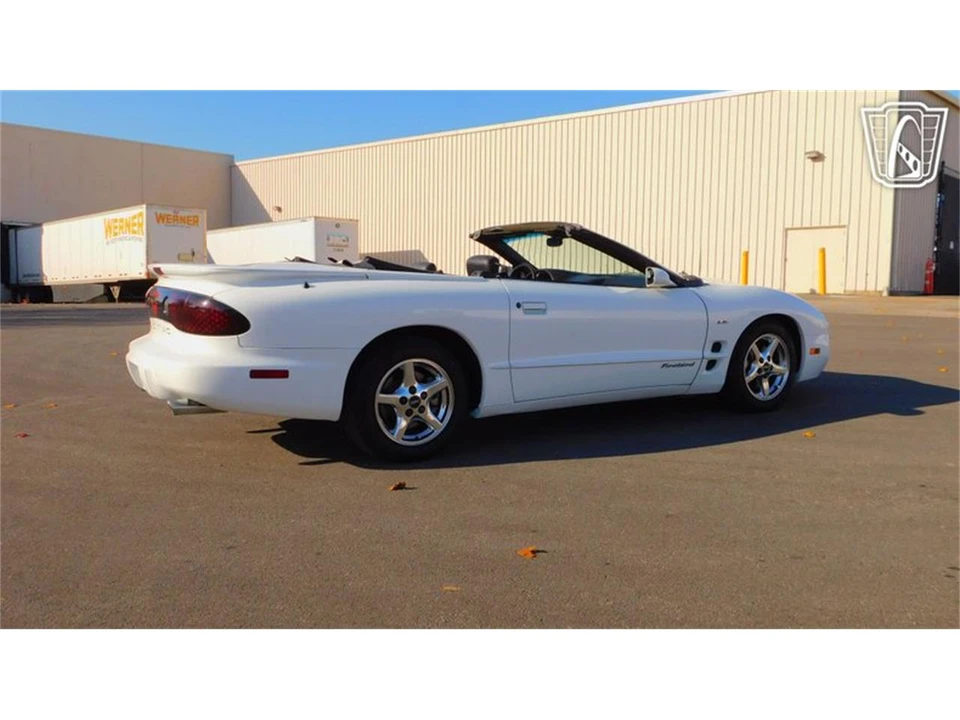 2002 Pontiac Firebird 4th Gen - Image 27 of 31