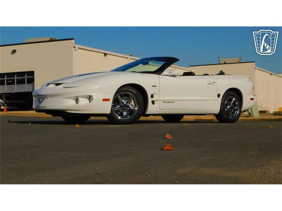 2002 Pontiac Firebird 4th Gen - Image 8 of 31