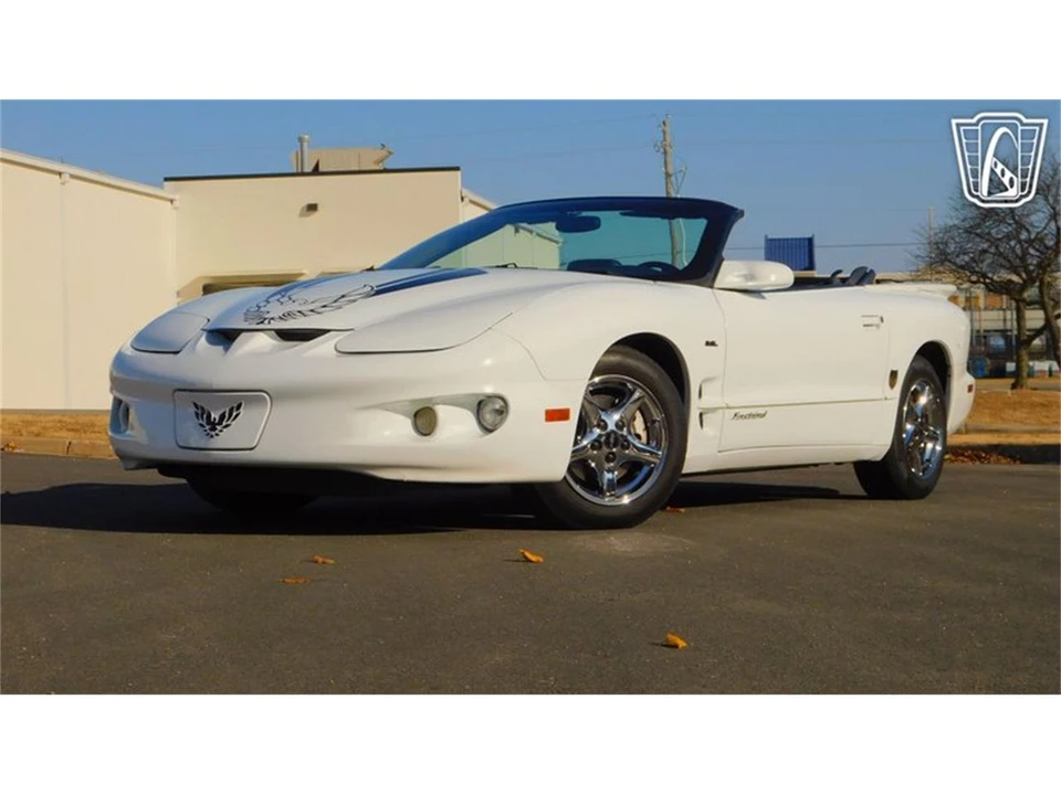 2002 Pontiac Firebird 4th Gen - Image 4 of 31