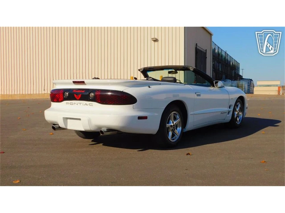 2002 Pontiac Firebird 4th Gen - Image 24 of 31