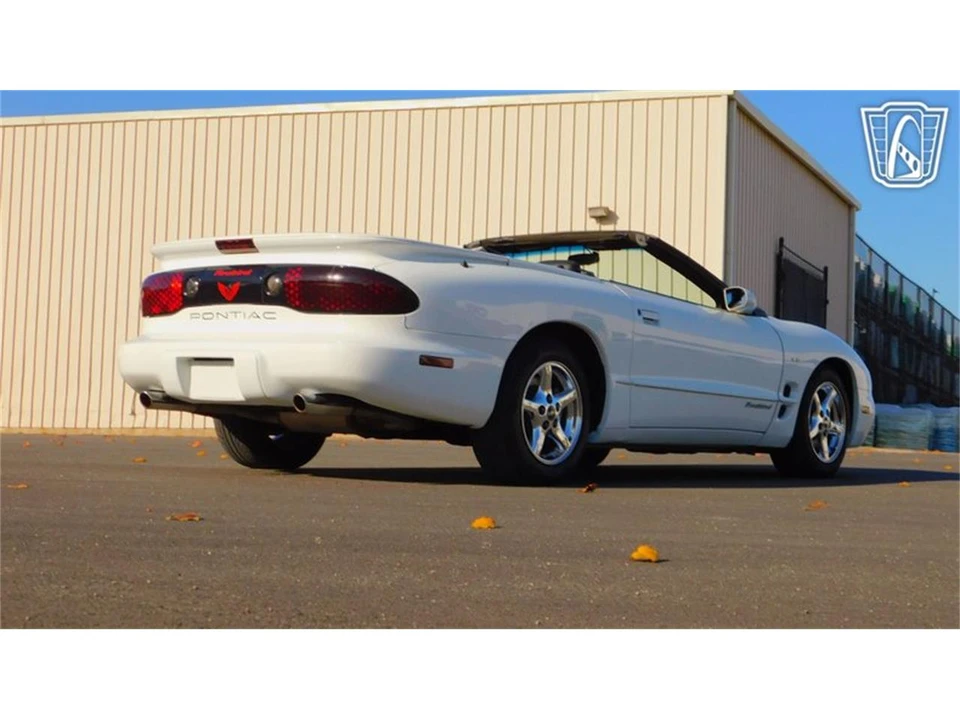 2002 Pontiac Firebird 4th Gen - Image 25 of 31