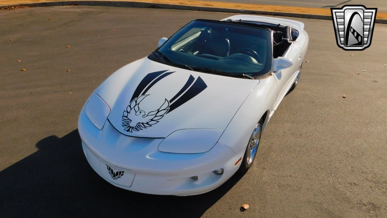 2002 Pontiac Firebird 4th Gen - Image 9 of 21