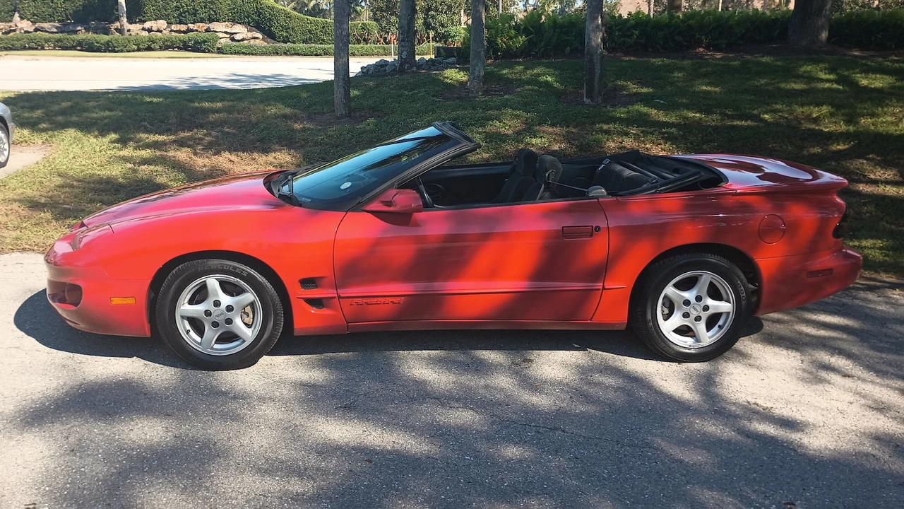 2002 Pontiac Firebird 4th Gen - Image 2 of 14