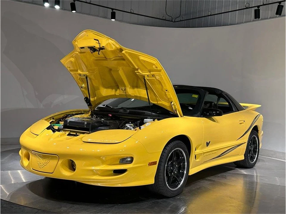 2002 Pontiac Firebird 4th Gen - Image 28 of 31