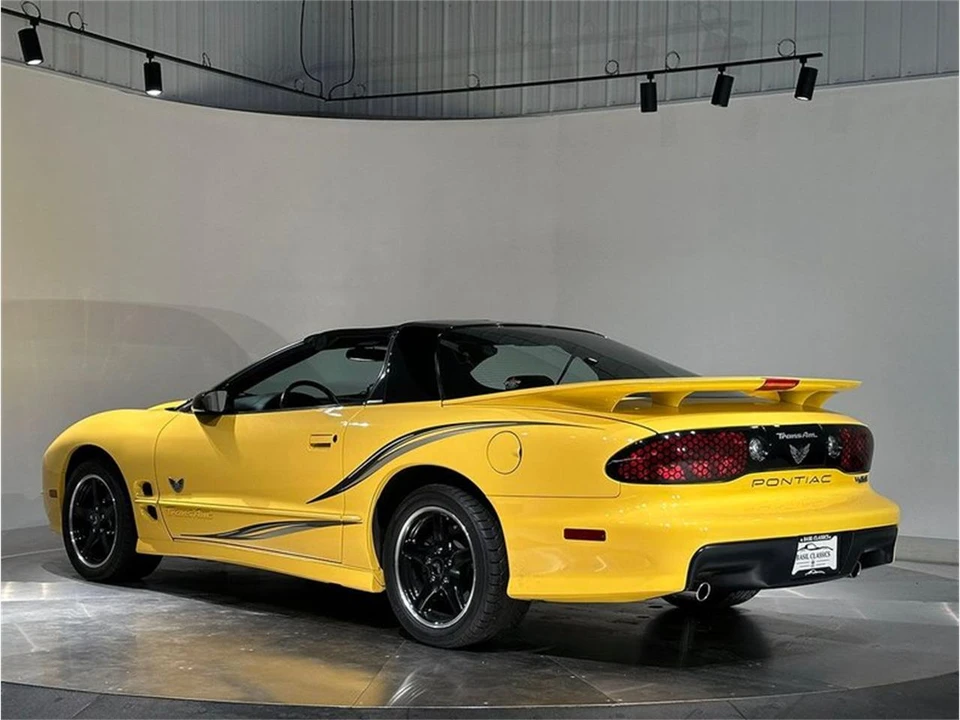 2002 Pontiac Firebird 4th Gen - Image 9 of 31