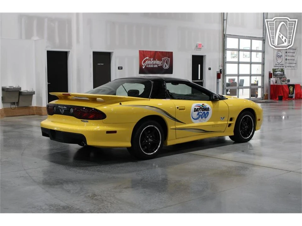 2002 Pontiac Firebird 4th Gen - Image 10 of 31