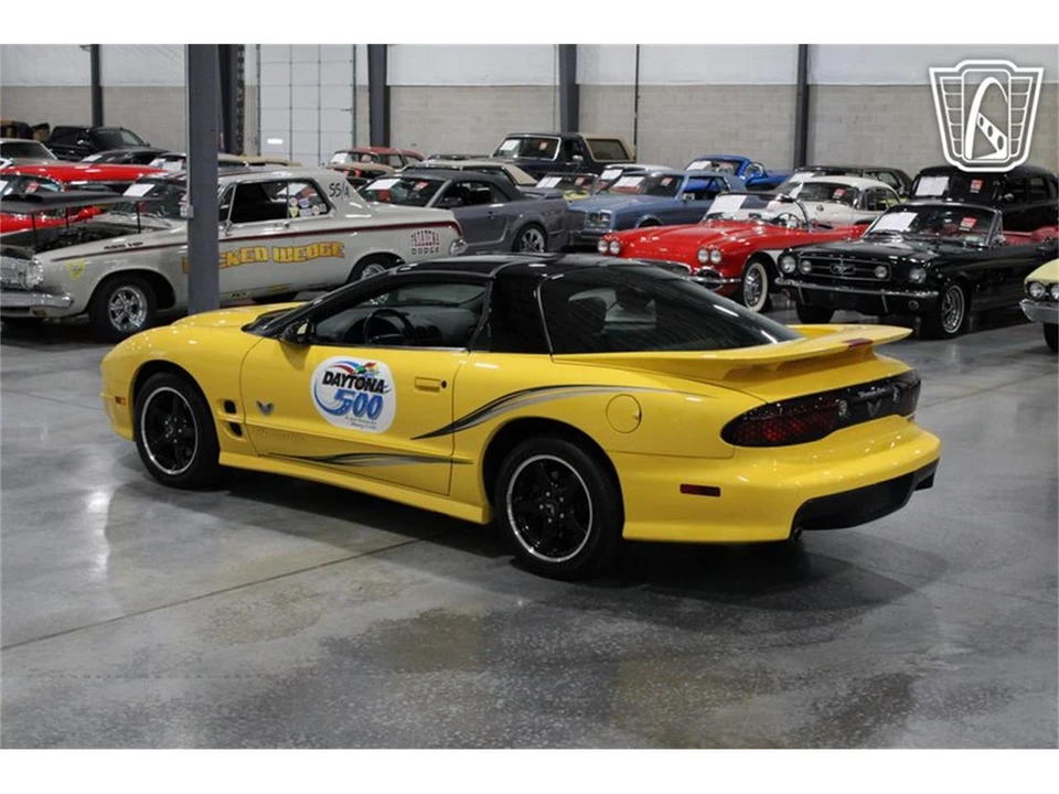 2002 Pontiac Firebird 4th Gen - Image 25 of 31