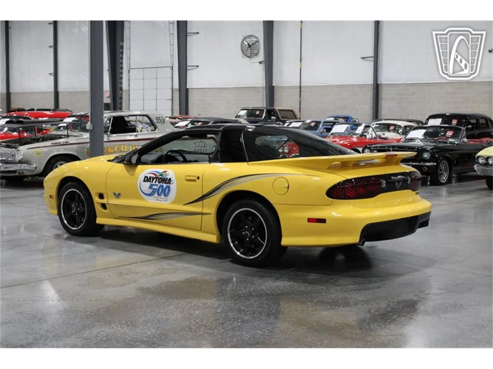 2002 Pontiac Firebird 4th Gen - Image 8 of 31