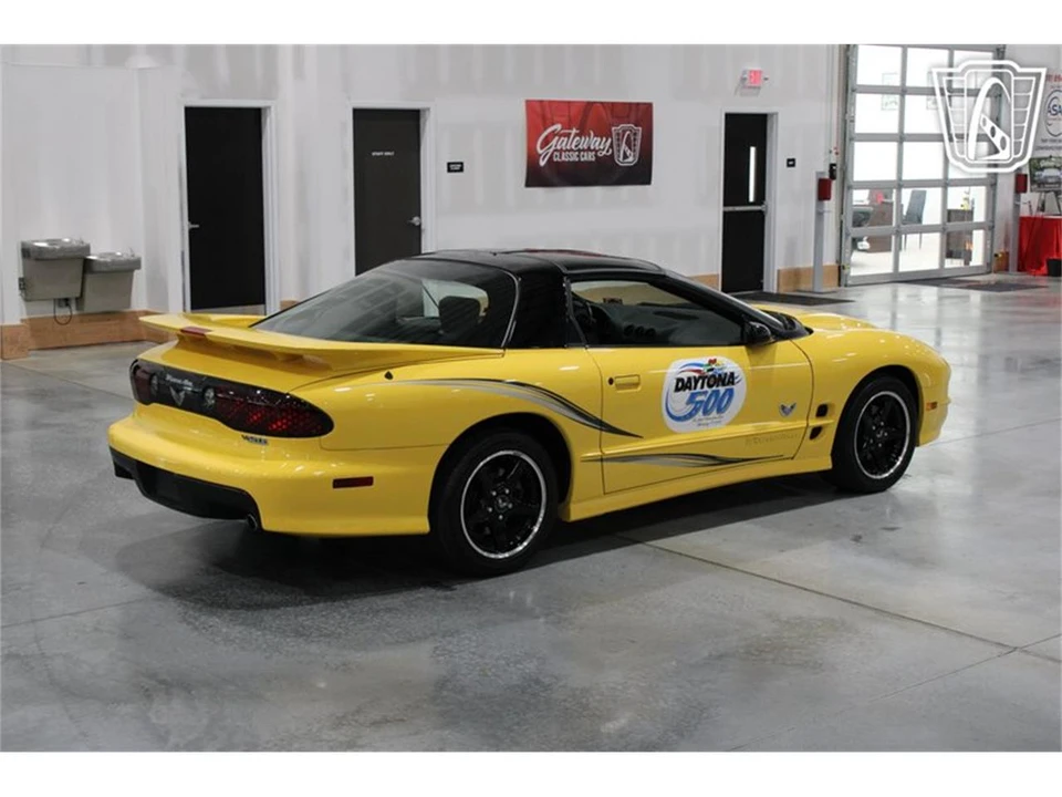 2002 Pontiac Firebird 4th Gen - Image 27 of 31