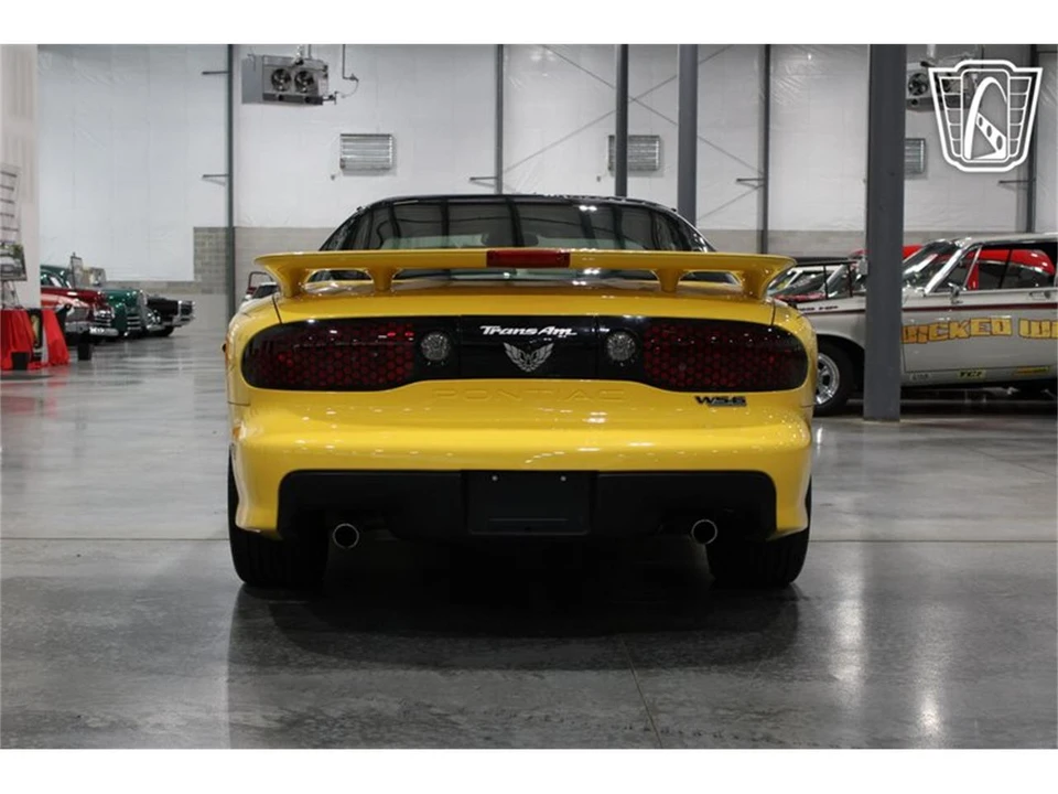 2002 Pontiac Firebird 4th Gen - Image 17 of 31