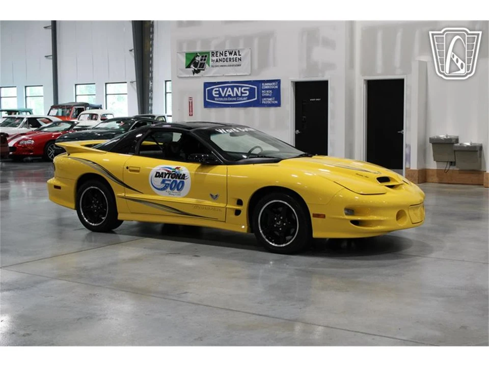 2002 Pontiac Firebird 4th Gen - Image 12 of 31