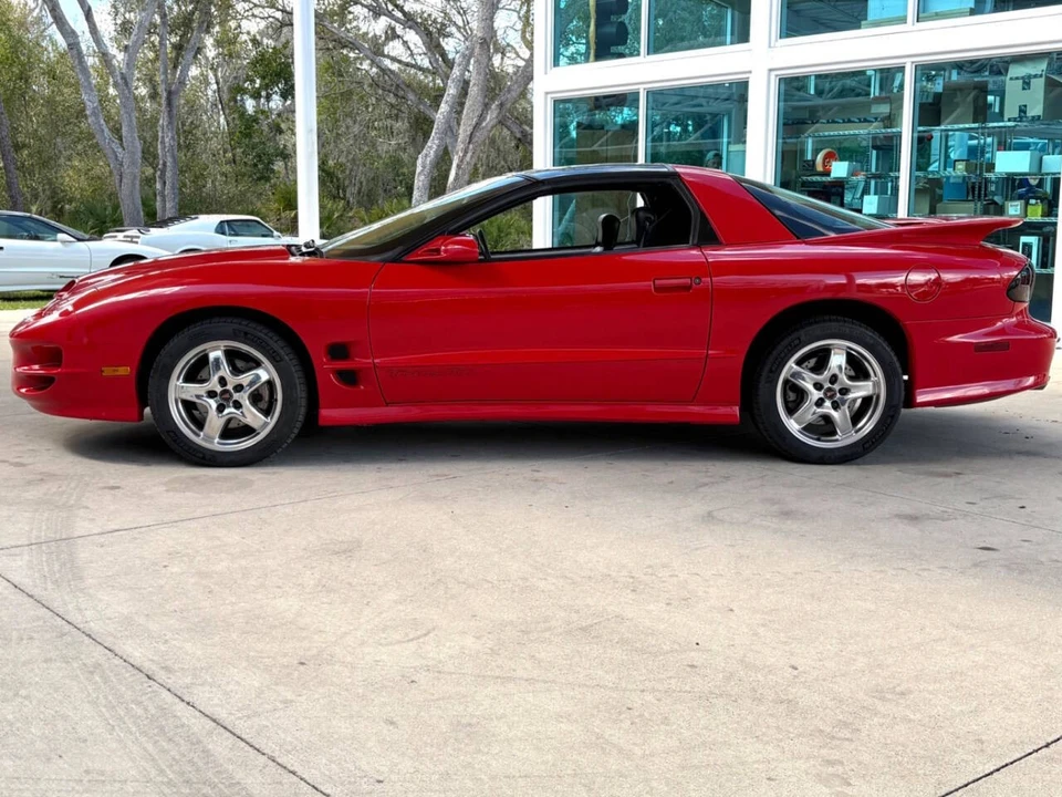 2002 Pontiac Firebird 4th Gen - Image 10 of 31