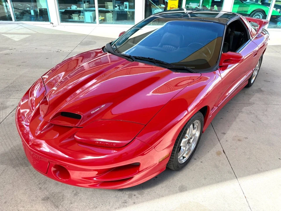 2002 Pontiac Firebird 4th Gen - Image 19 of 31