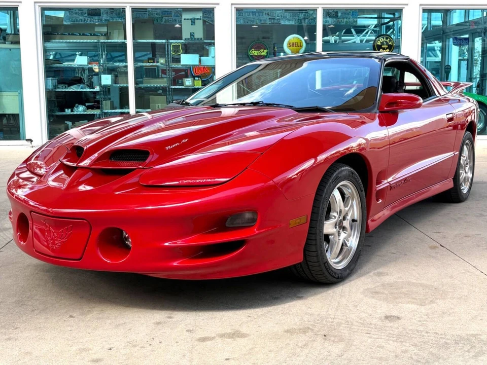 2002 Pontiac Firebird 4th Gen - Image 11 of 31