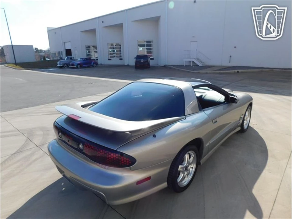 2002 Pontiac Firebird 4th Gen - Image 26 of 31
