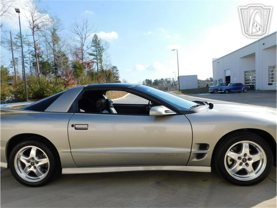 2002 Pontiac Firebird 4th Gen - Image 31 of 31