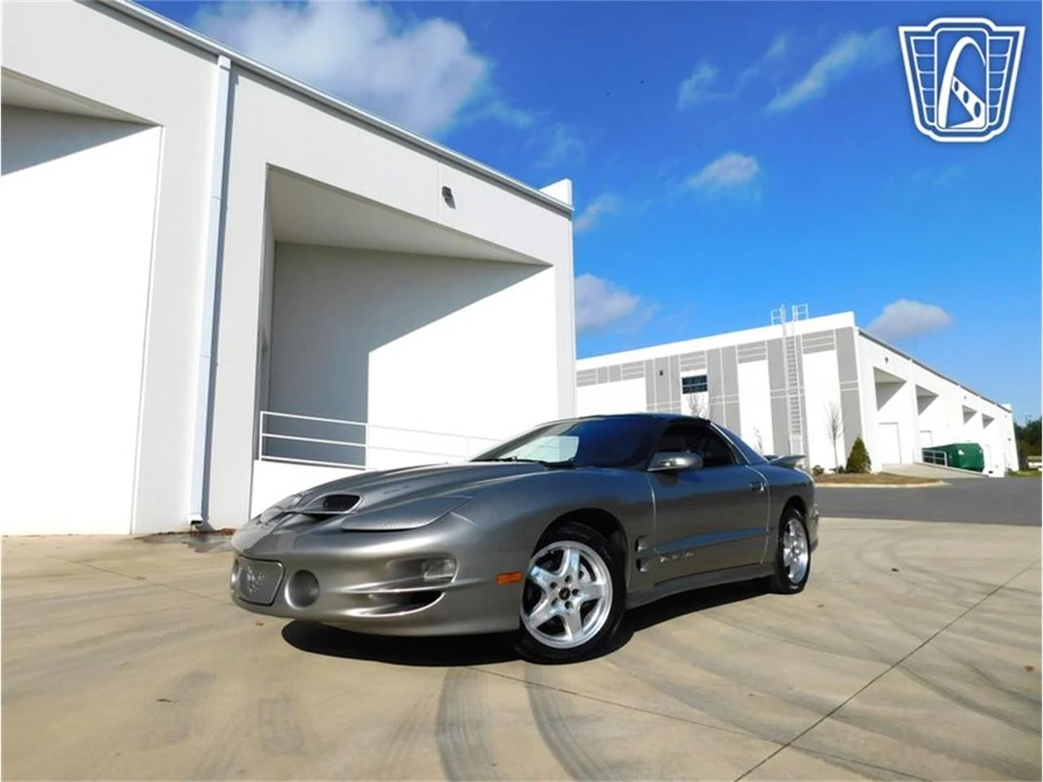 2002 Pontiac Firebird 4th Gen - Image 2 of 31
