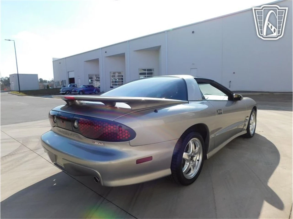 2002 Pontiac Firebird 4th Gen - Image 25 of 31