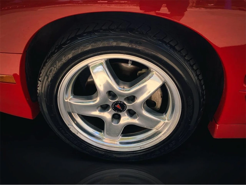 2002 Pontiac Firebird 4th Gen - Image 10 of 26