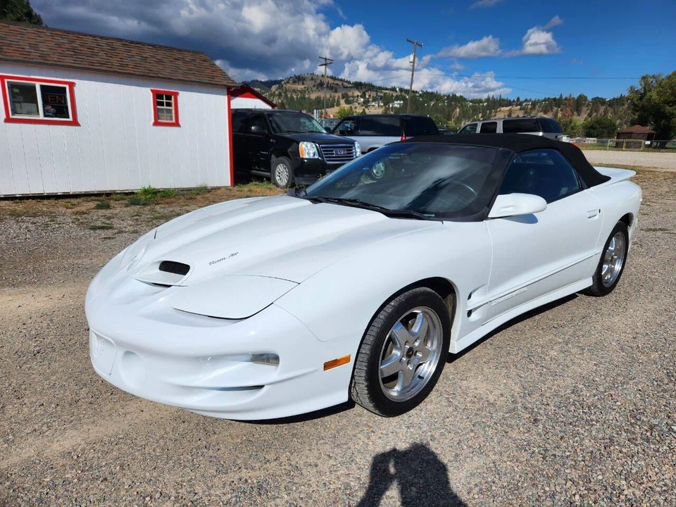2002 Pontiac Firebird 4th Gen - Image 10 of 31