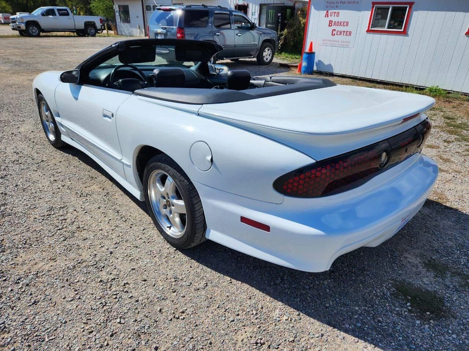 2002 Pontiac Firebird 4th Gen - Image 3 of 31