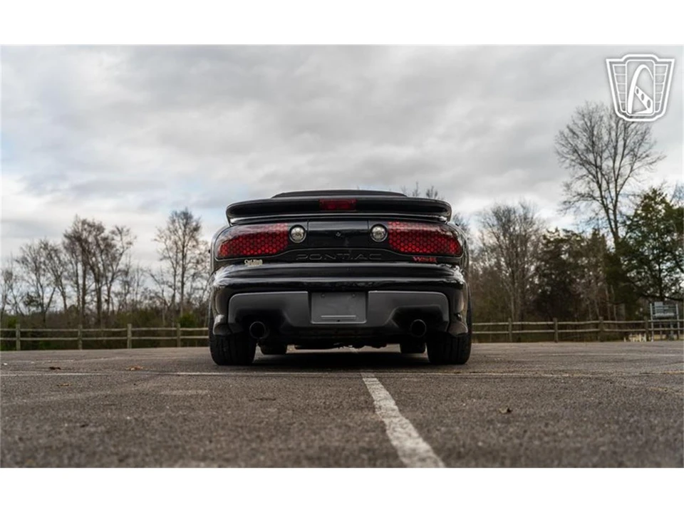 2002 Pontiac Firebird 4th Gen - Image 16 of 31