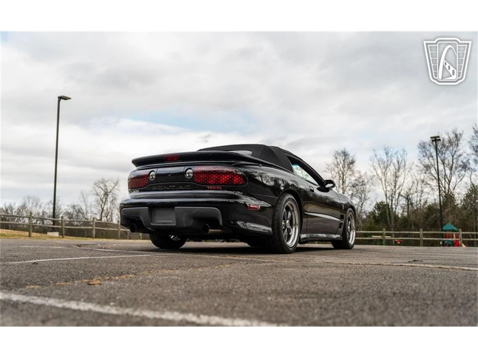 2002 Pontiac Firebird 4th Gen - Image 19 of 31