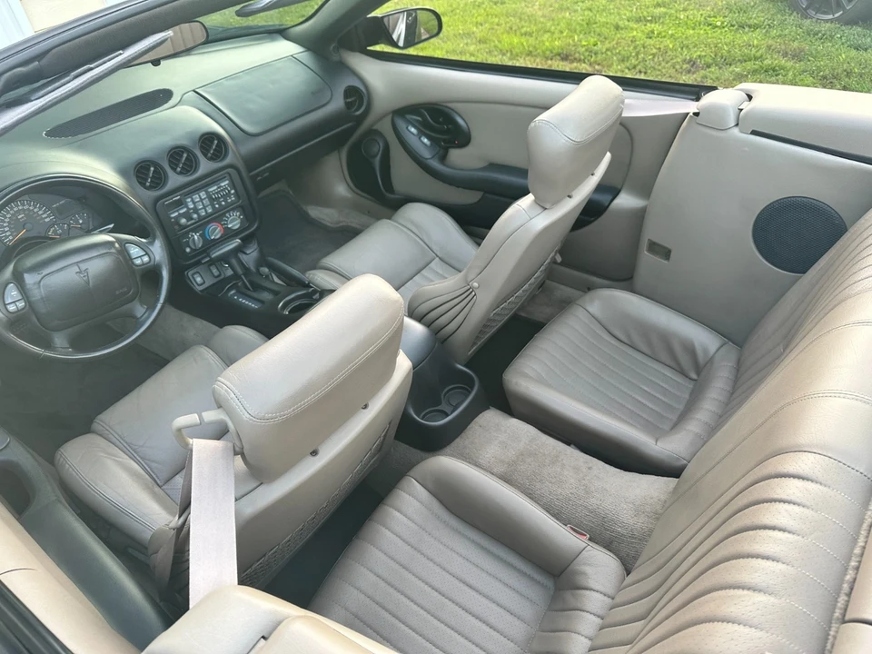 2002 Pontiac Firebird 4th Gen - Image 13 of 21