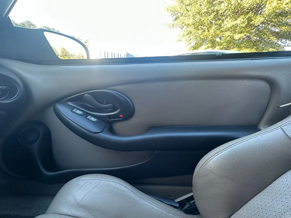 2002 Pontiac Firebird 4th Gen - Image 17 of 21