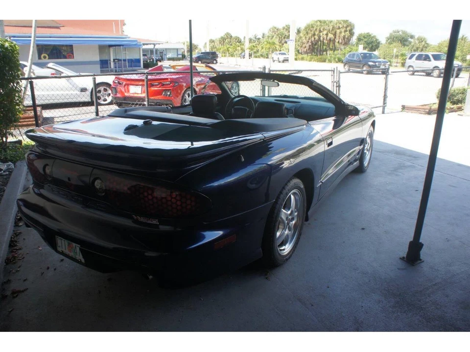2002 Pontiac Firebird 4th Gen - Image 17 of 31