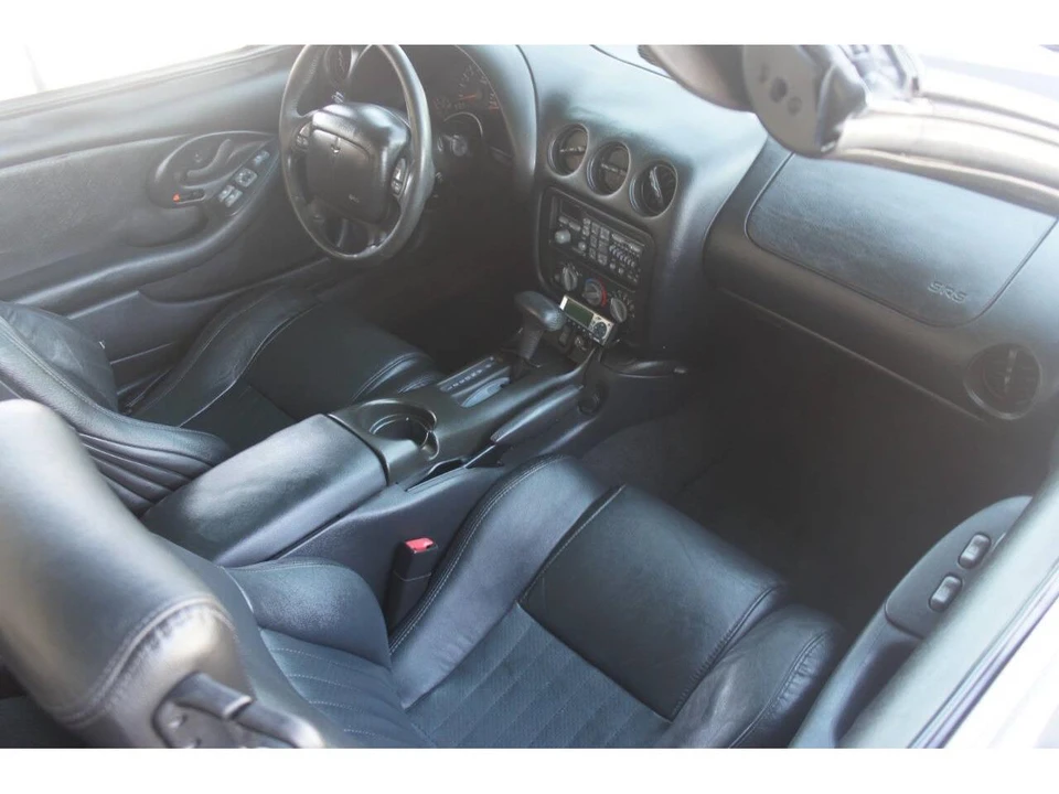 2002 Pontiac Firebird 4th Gen - Image 23 of 31