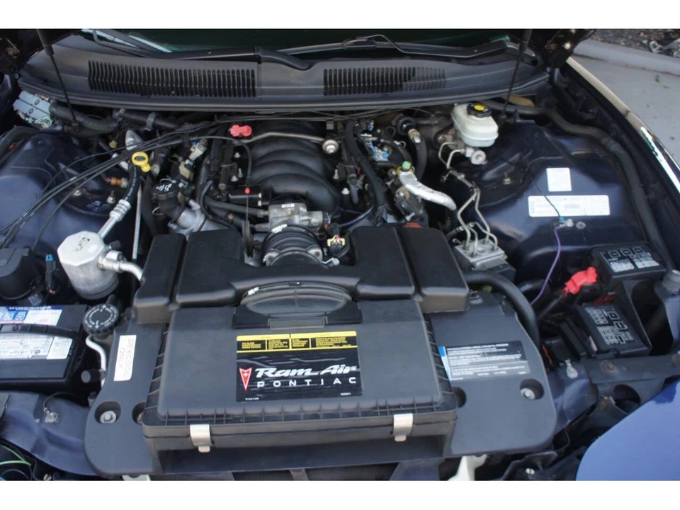 2002 Pontiac Firebird 4th Gen - Image 11 of 31