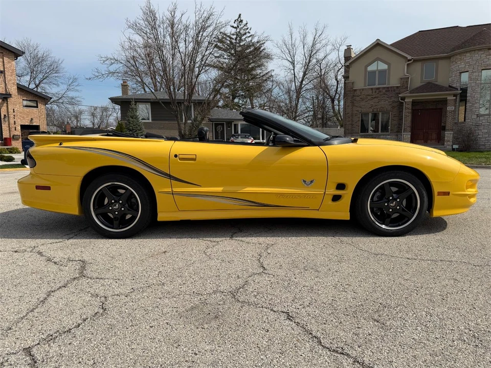 2002 Pontiac Firebird 4th Gen - Image 5 of 31