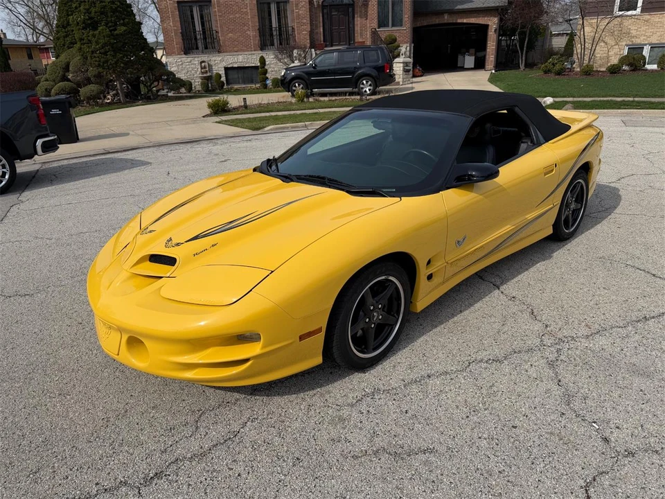 2002 Pontiac Firebird 4th Gen - Image 9 of 31