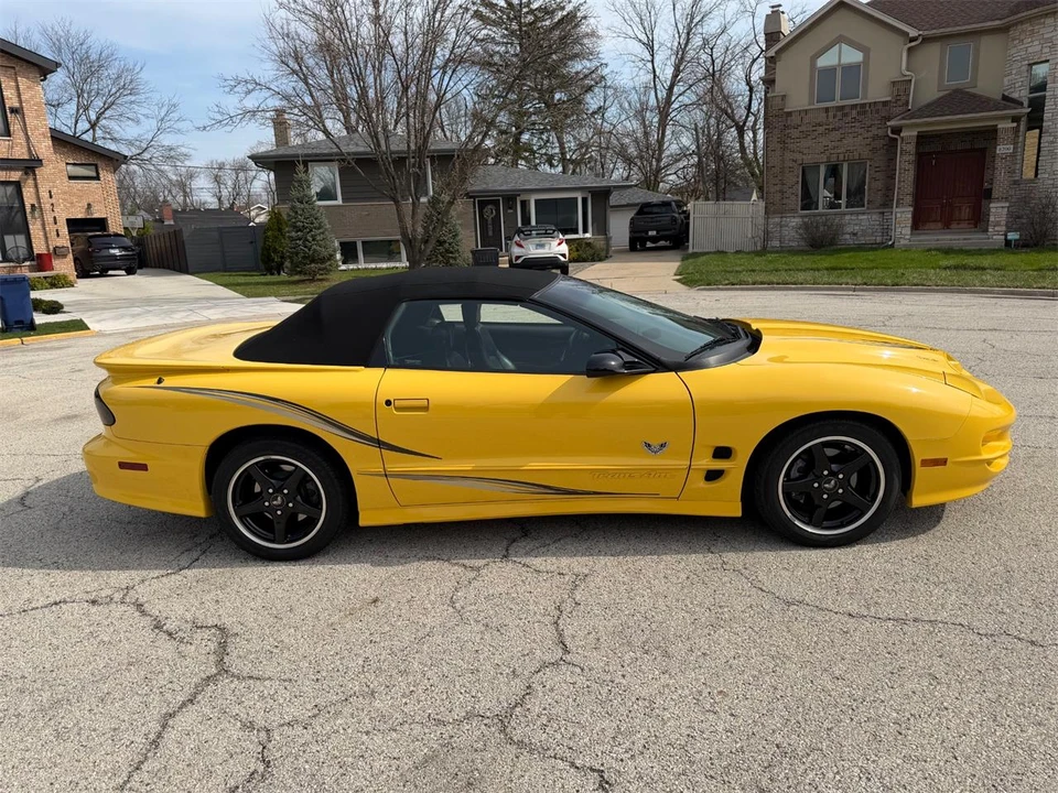 2002 Pontiac Firebird 4th Gen - Image 18 of 31