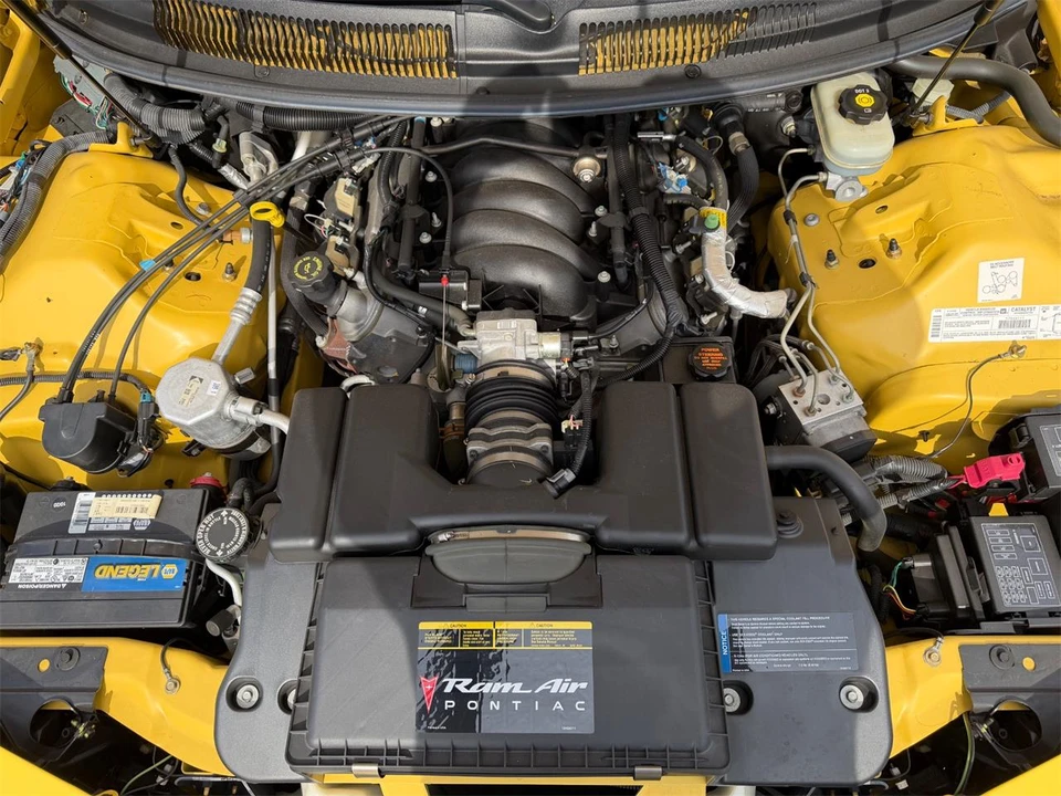 2002 Pontiac Firebird 4th Gen - Image 19 of 31
