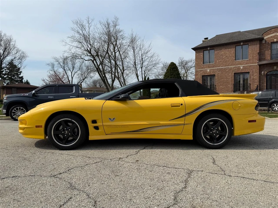 2002 Pontiac Firebird 4th Gen - Image 11 of 31