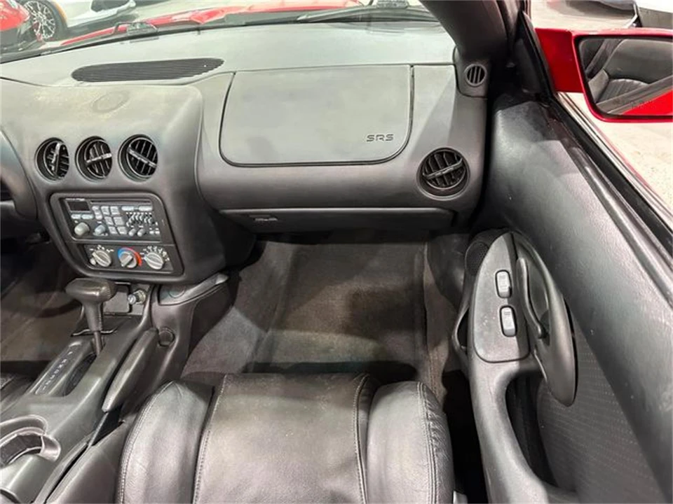 2002 Pontiac Firebird 4th Gen - Image 11 of 30