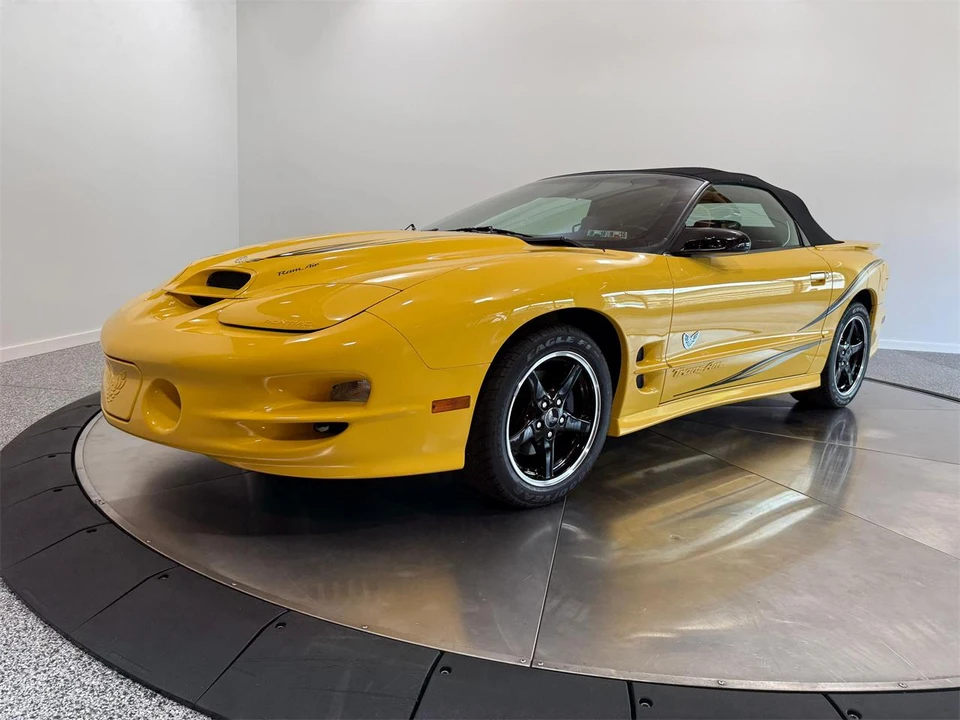 2002 Pontiac Firebird 4th Gen - Image 9 of 31