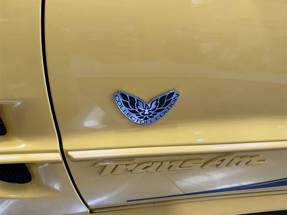 2002 Pontiac Firebird 4th Gen - Image 25 of 31