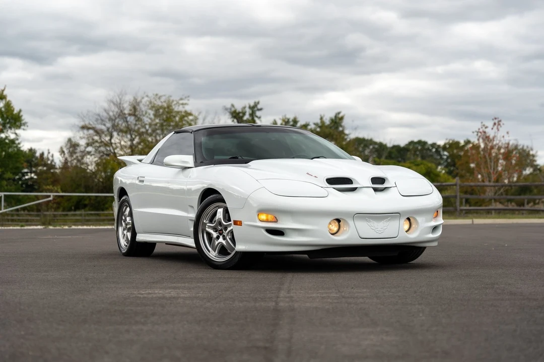 2002 Pontiac Firebird 4th Gen - Image 3 of 21