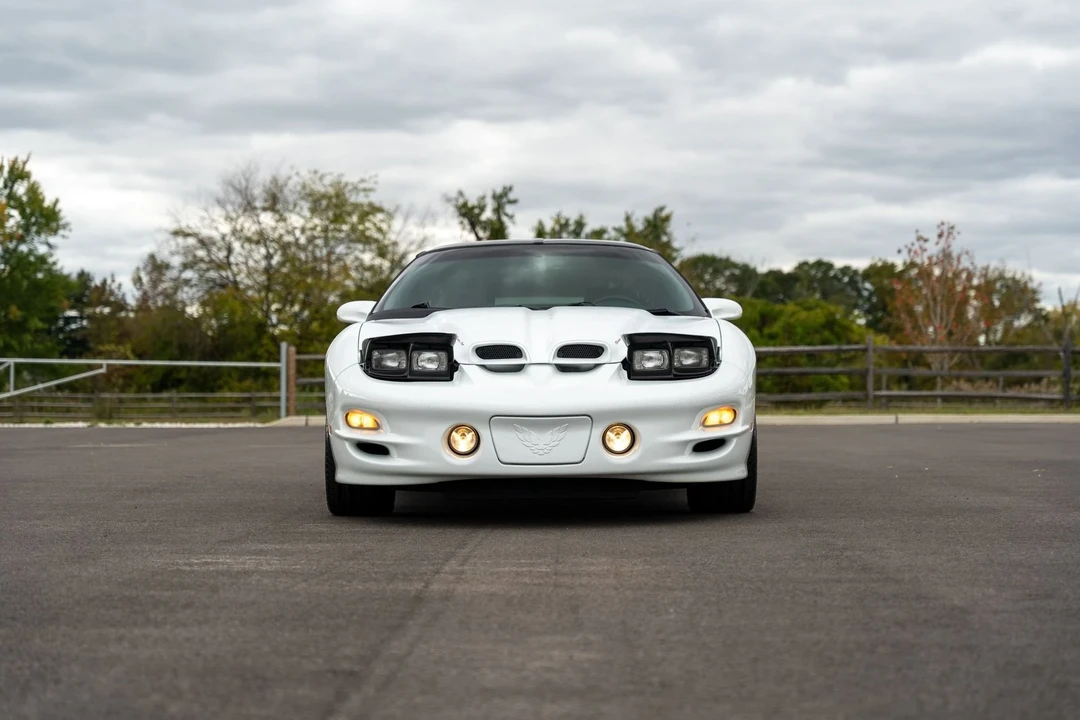 2002 Pontiac Firebird 4th Gen - Image 13 of 21