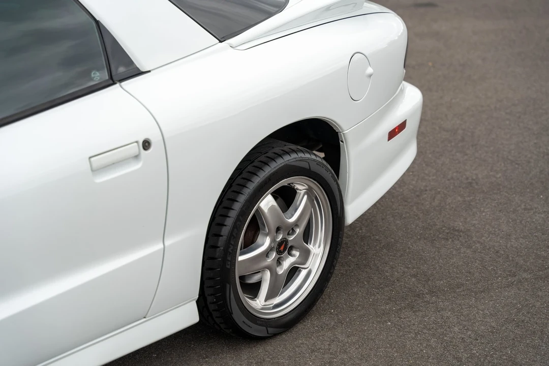2002 Pontiac Firebird 4th Gen - Image 9 of 21
