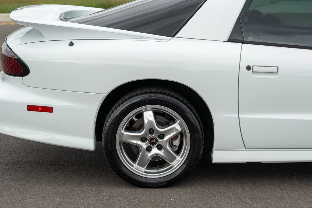 2002 Pontiac Firebird 4th Gen - Image 21 of 21