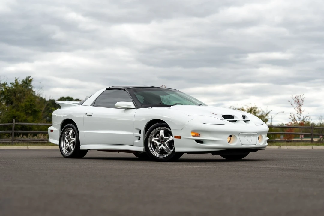 2002 Pontiac Firebird 4th Gen - Image 5 of 21